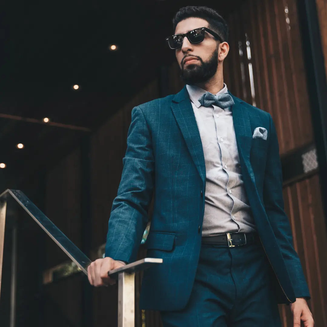 Top 10 Must-Have Accessories for the Modern Man in 2024